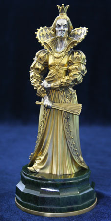 серебряная скульптура шахмата черная Королева (Ферзь)