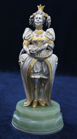 серебряная скульптура шахмата белая Королева (Ферзь)